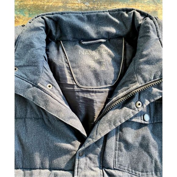 💥 Like New | Nautica | Down Puffer Winter Jacket | Navy | Size Medium 💥 - Picture 4 of 8
